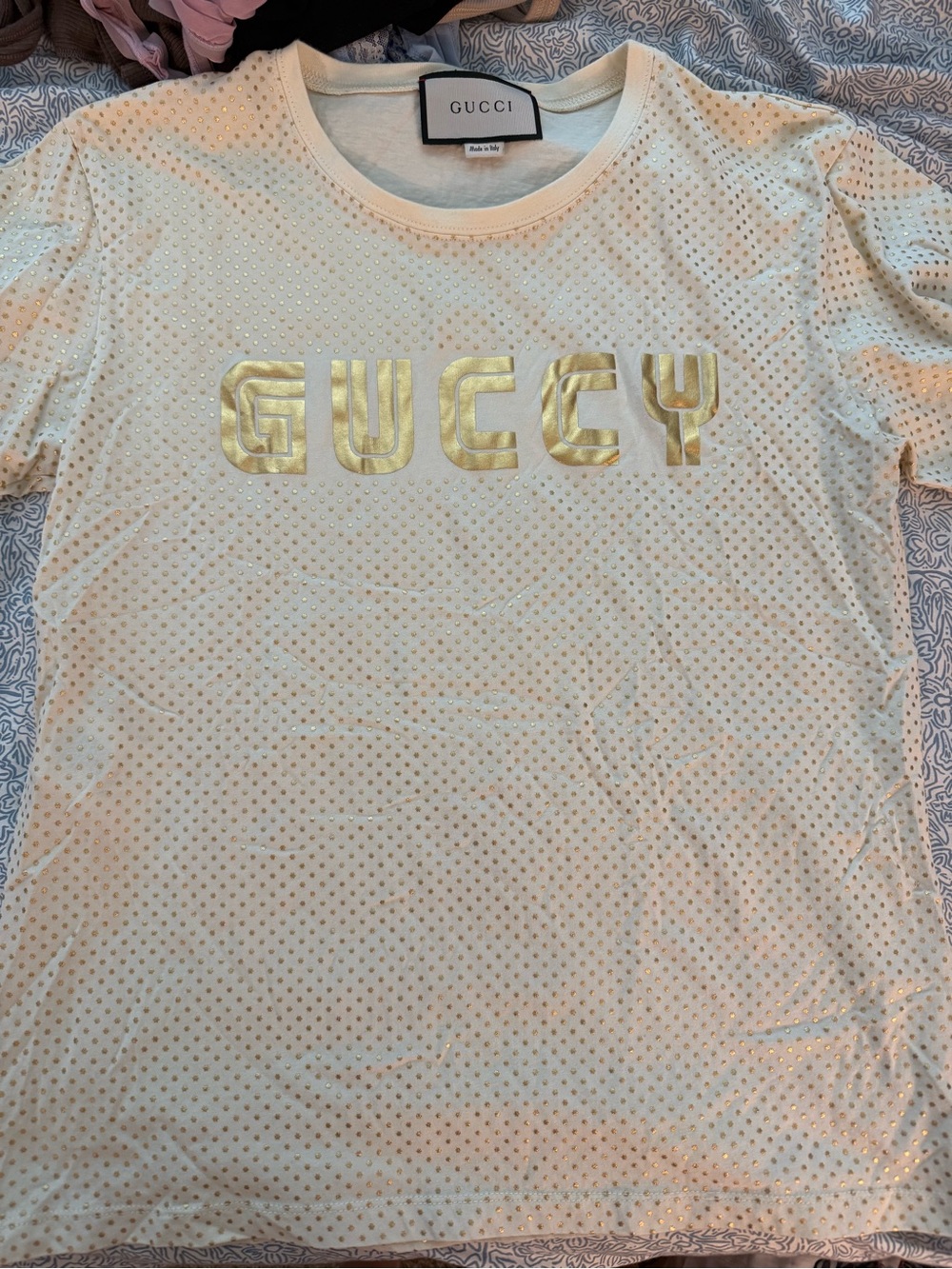 Gucci Cream and Gold Logo Tag T-Shirt